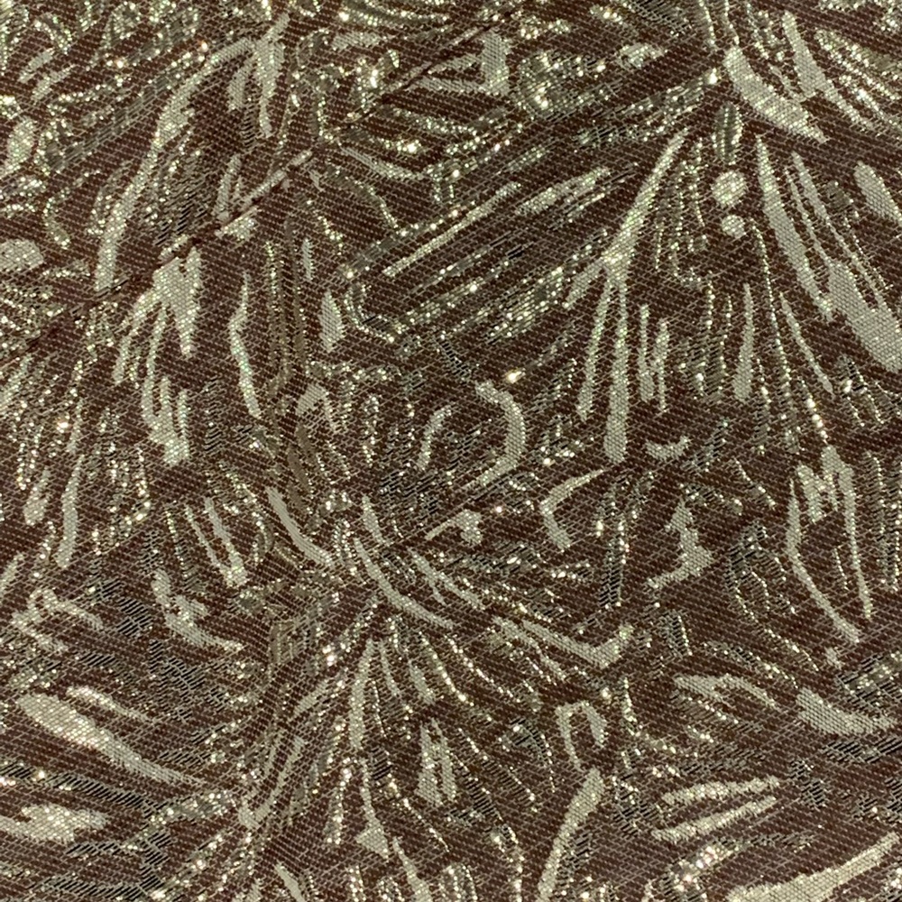 Metallic mini skirt. - Picture 2 of 4